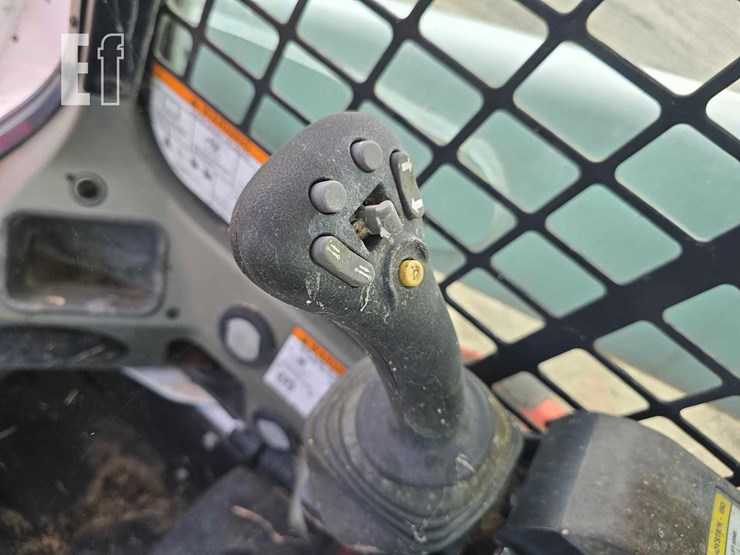 2016-bobcat-t650-image-16