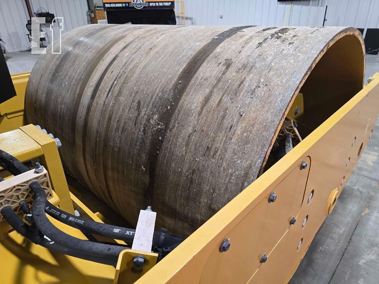 2020-caterpillar-cs44b-image-13