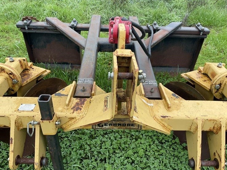 (offsite)-gearmore-3-pt-3-blade-ridger-image-10