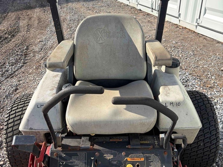 toro-lazer-z-zero-turn-mower-image-4