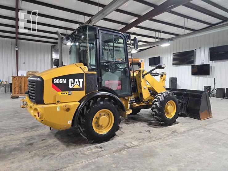 2018-caterpillar-906m-image-3