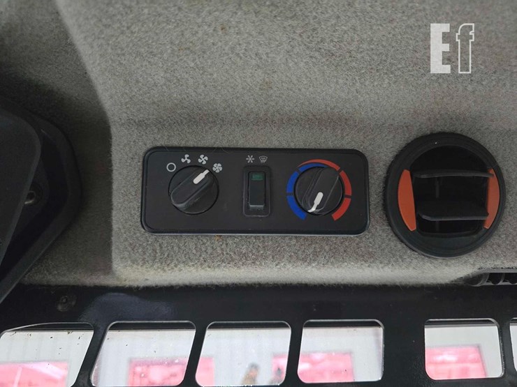 2023-bobcat-t62-image-26