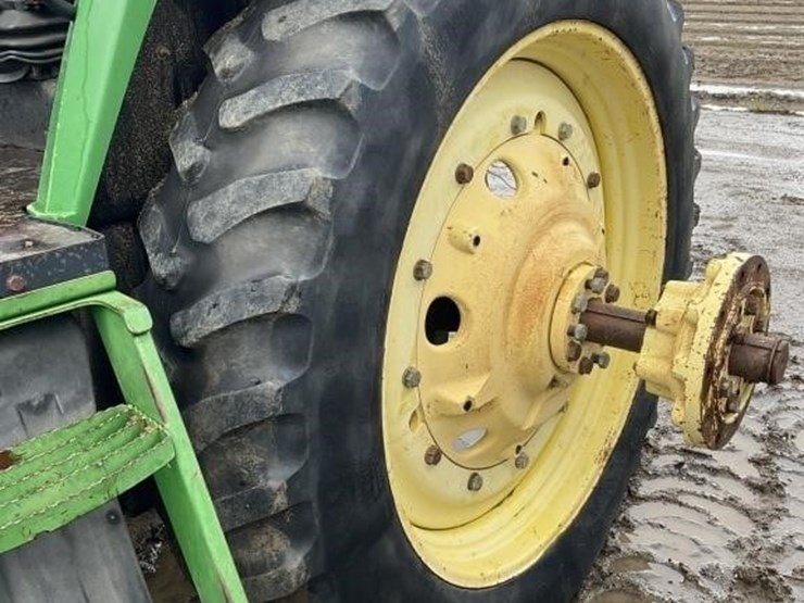 john-deere-7210-image-15