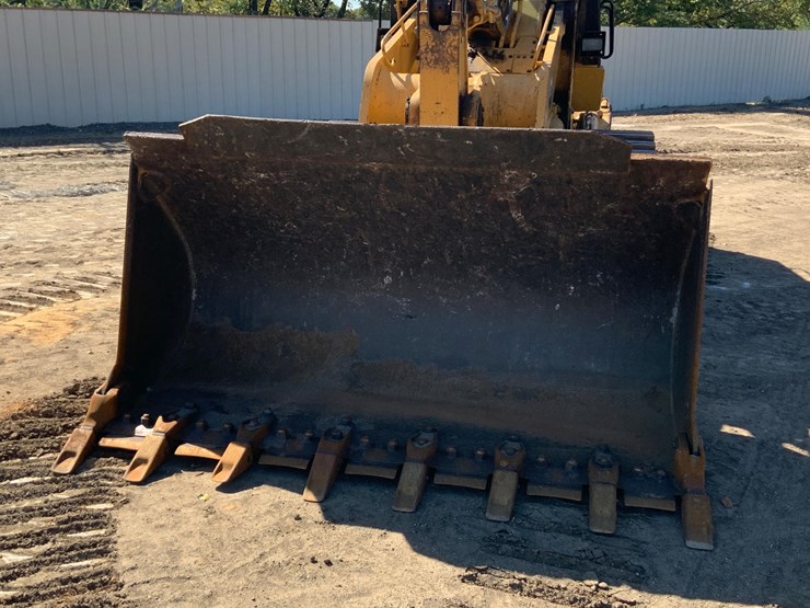 2005-caterpillar-963c-image-13