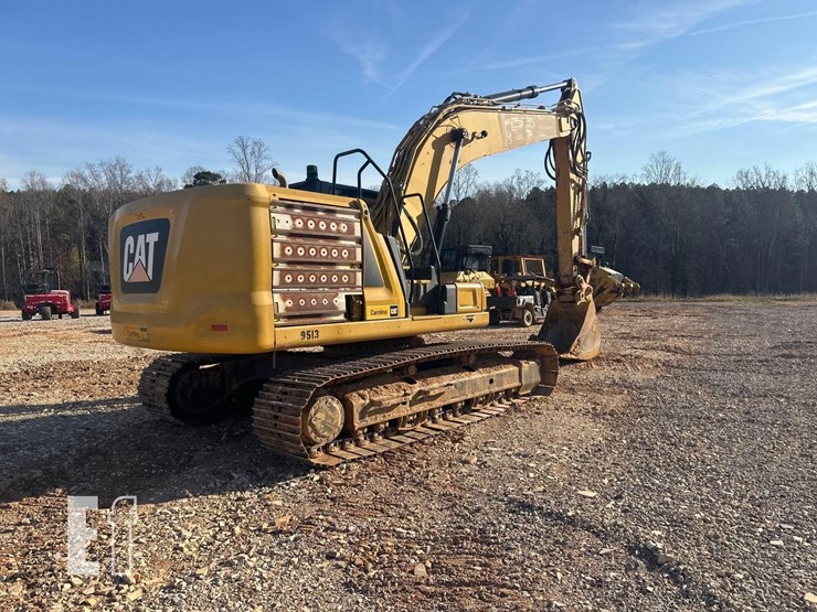 2018-caterpillar-320-image-8