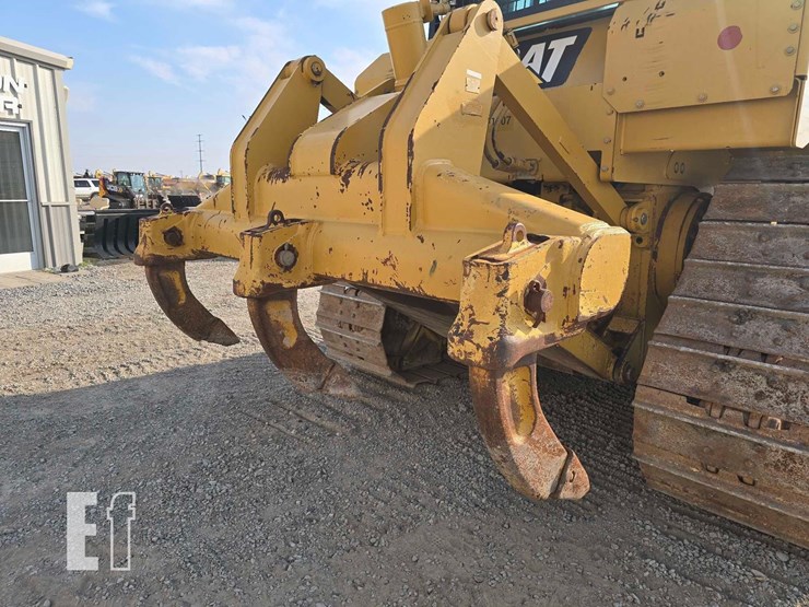 2012-caterpillar-d6t-xw-image-21