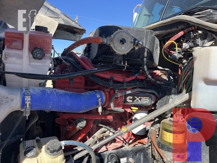 2019-freightliner-coronado-122-sd-image-6