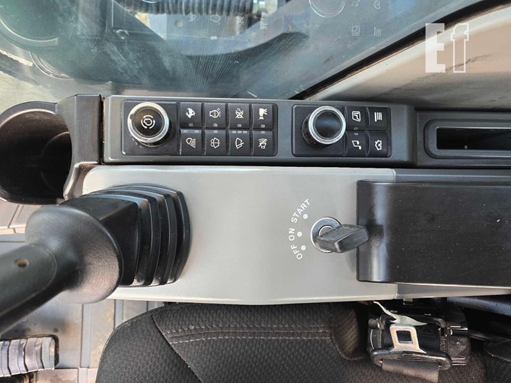 2022-xcmg-xe300u-image-15