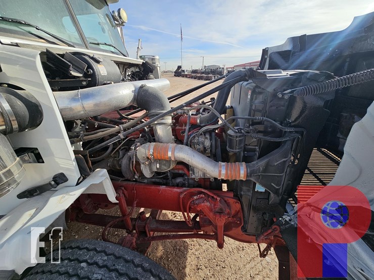 2012-western-star-3-axle-daycab-heavy-haul-truck-32512-image-7