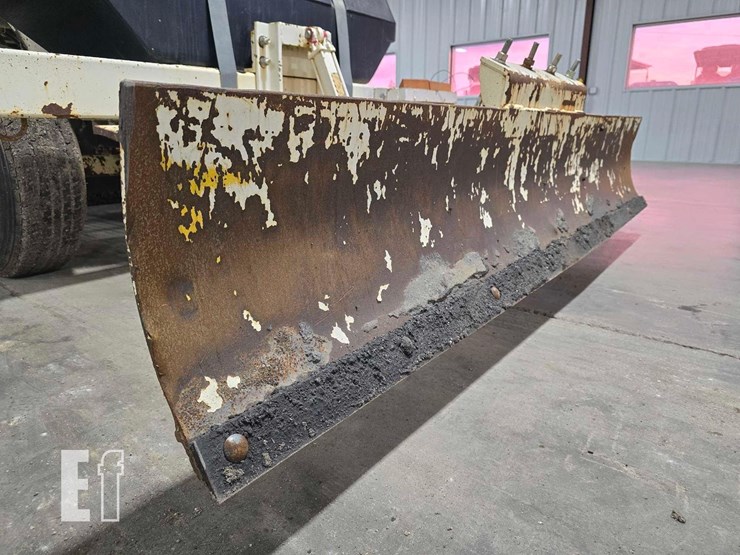 2013-superior-broom-dt80ct-image-10