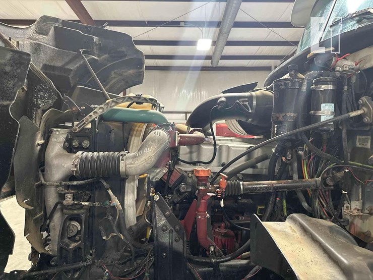 2009-mack-granite-gu713-image-36