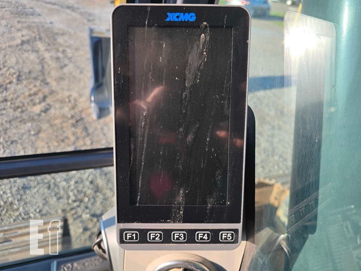 2022-xcmg-xe210u-image-16