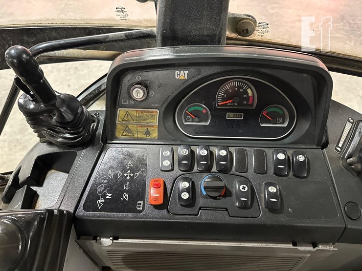 2012-caterpillar-420e-it-image-28