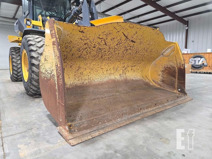 2022-deere-444-p-tier-image-10