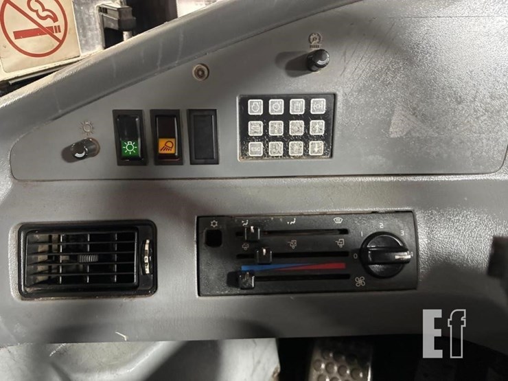 2008-volvo-a25e-image-14