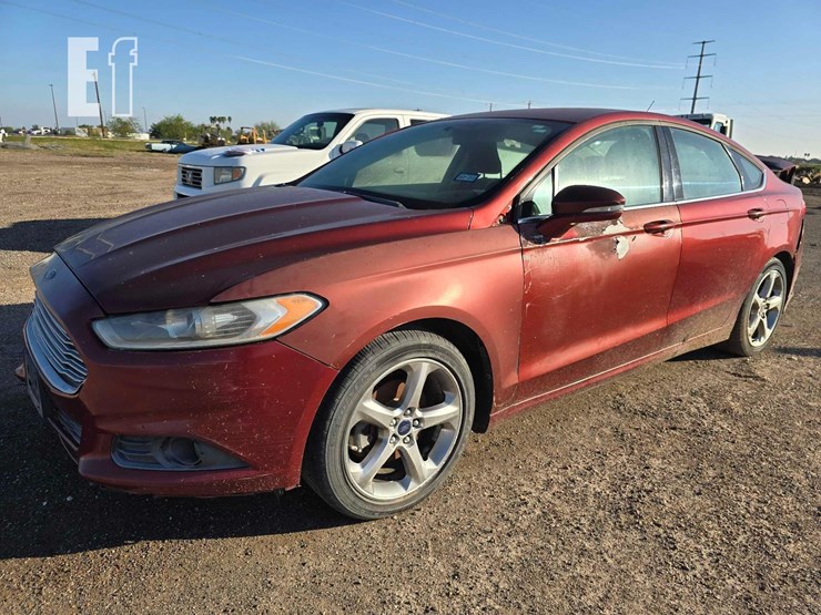 2014-ford-fusion-image-1