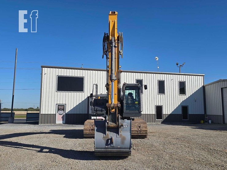 2022-xcmg-xe210u-image-7