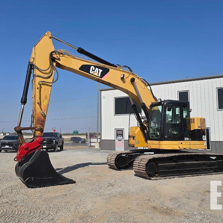 2011 CATERPILLAR 321D LCR