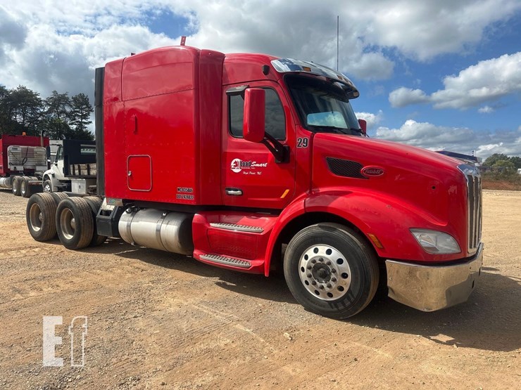 2016-peterbilt-579-image-2