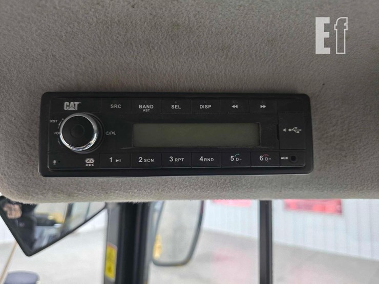 2018-caterpillar-906m-image-24