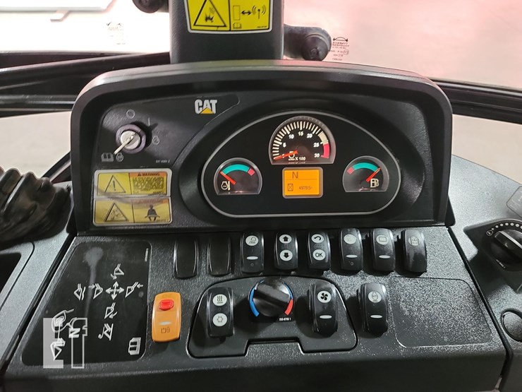 2015-caterpillar-420f-it-image-17