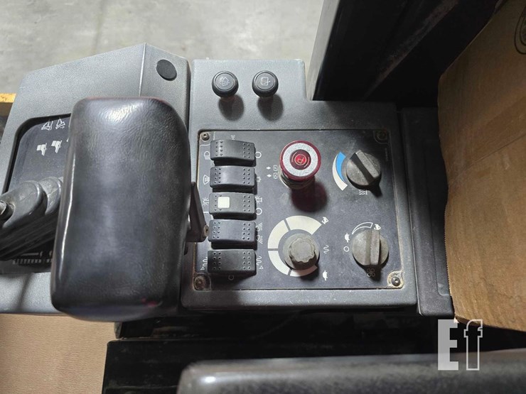 2008-caterpillar-cs56-image-19