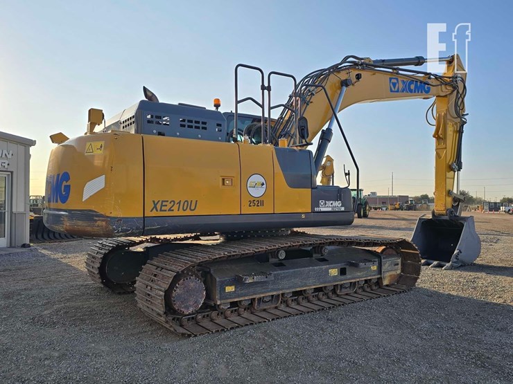 2022-xcmg-xe210u-image-3