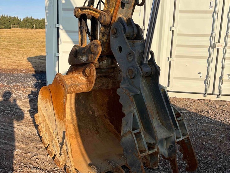 2009-komatsu-pc138-lc-image-16