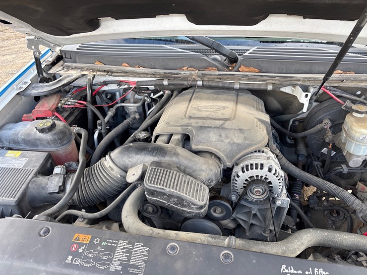 2014-chevrolet-tahoe-image-13