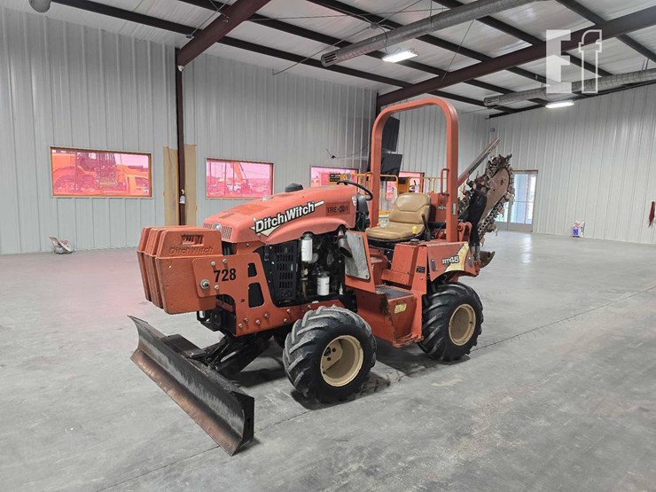 2015-ditch-witch-rt45-image-1