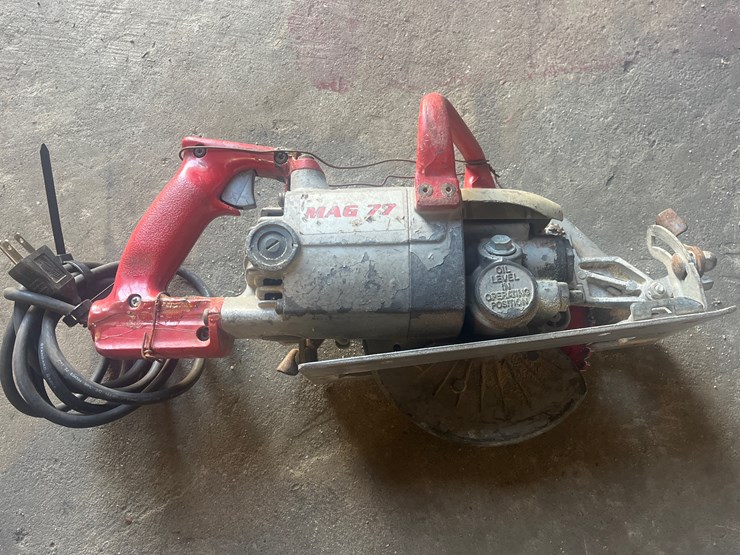 #34-•-skilsaw-worm-drive-saw-image-3