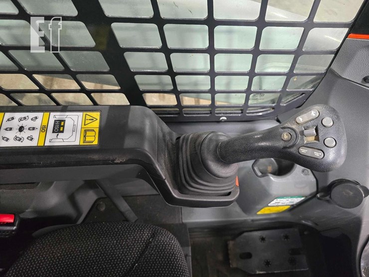 2023-bobcat-t62-image-21