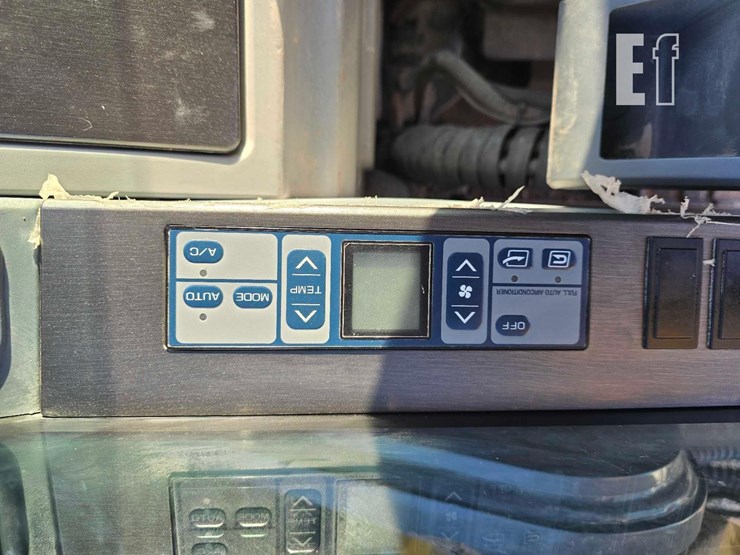 2022-xcmg-xe210u-image-20