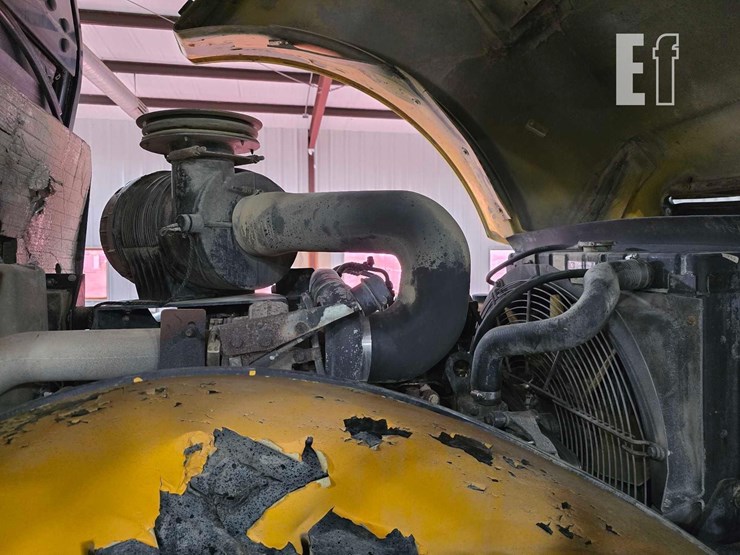 2006-volvo-sd116f-image-23