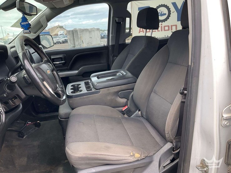 2018-chevrolet-silverado-1500-image-19