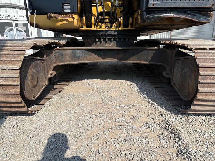 2014-caterpillar-320el-image-14