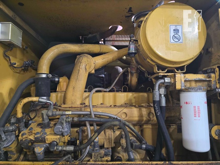 2001-caterpillar-140h-image-31