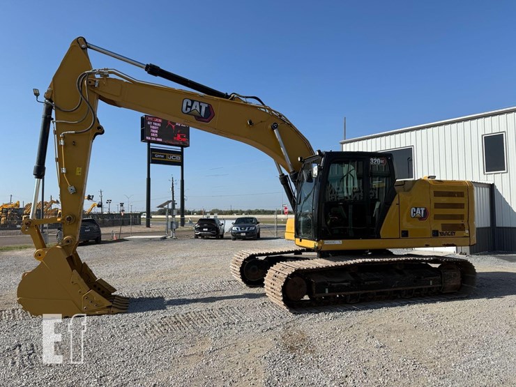 2023-caterpillar-320gc-image-1