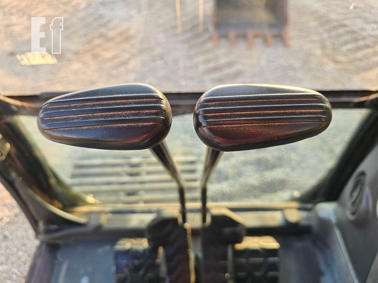 2019-caterpillar-313flgc-image-13