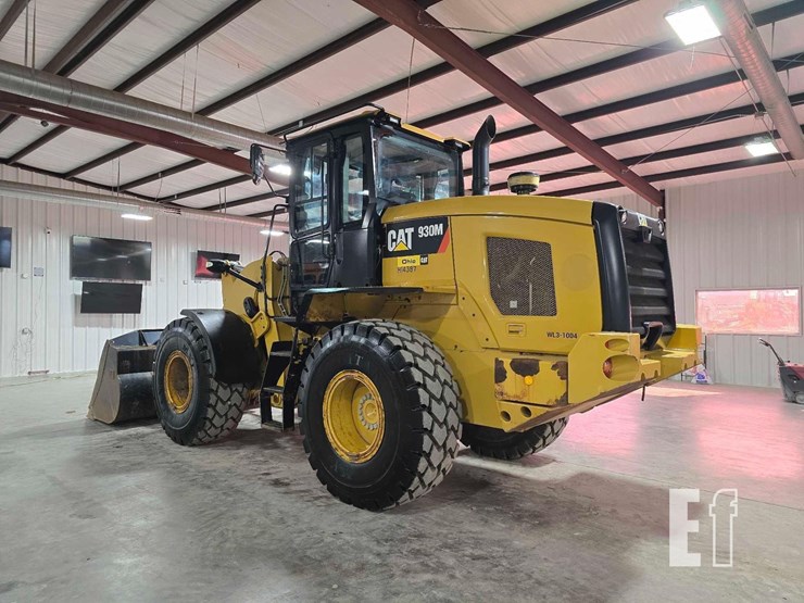 2015-caterpillar-930m-image-4