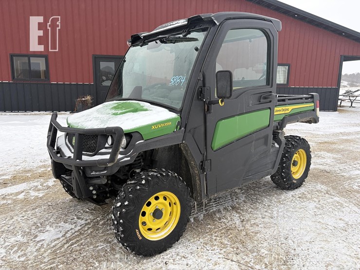 john-deere-gator-xuv-835m-image-1
