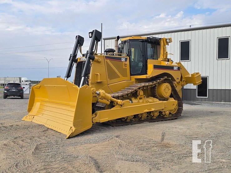 2006-caterpillar-d8t-image-1