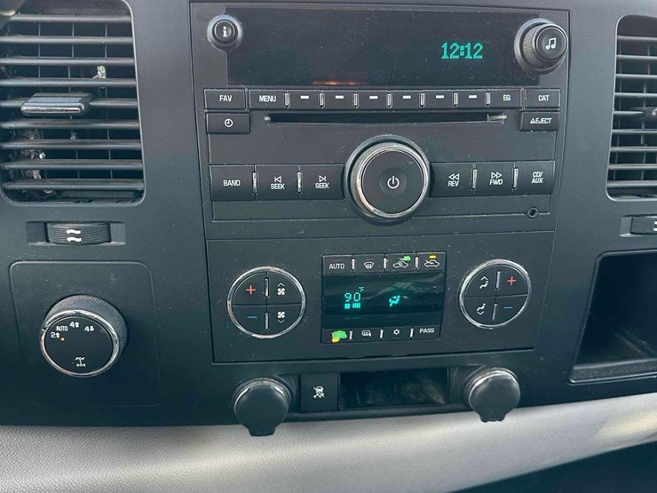 2009-chevrolet-1500-image-14