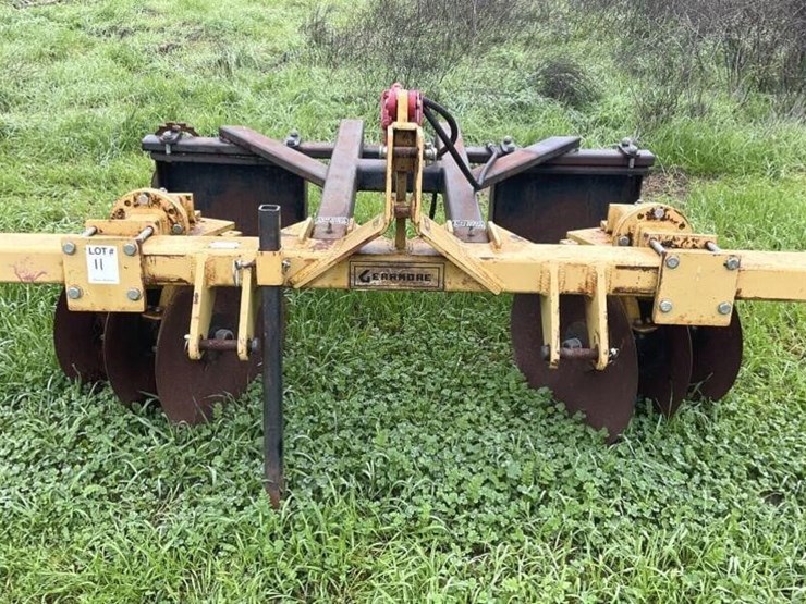 (offsite)-gearmore-3-pt-3-blade-ridger-image-1