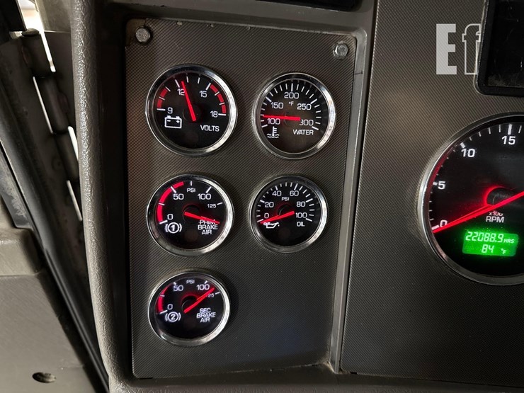 2015-kenworth-t370-image-22