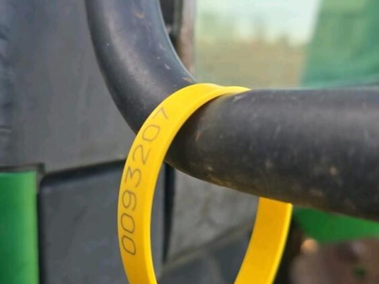 2007-john-deere-7330-image-39