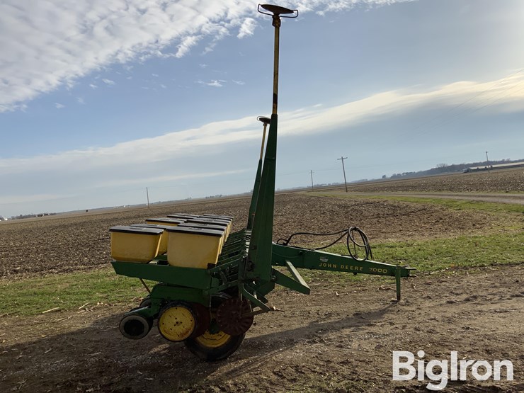 john-deere-7000-image-4