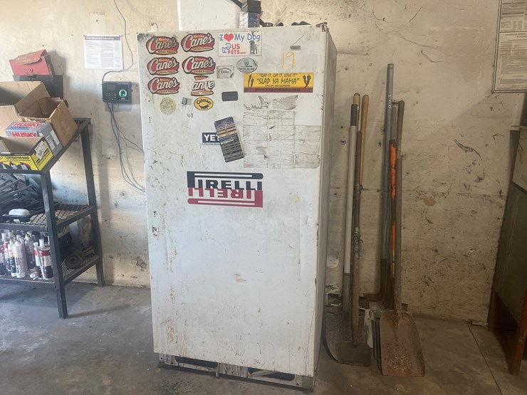 #19-•-kenmore-standing-freezer-image-1