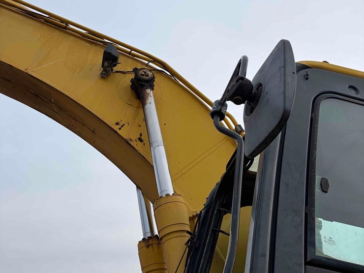 komatsu-pc290-lc-image-6