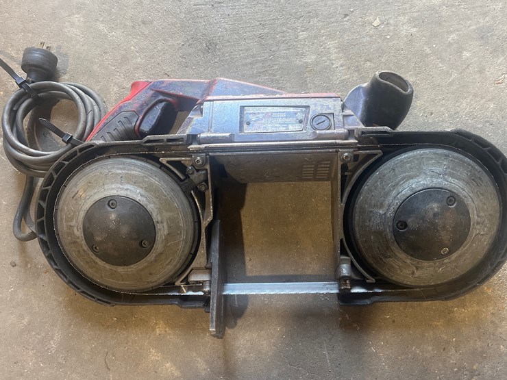 #35-•-milwaukee-corded-bandsaw-image-2